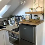 Lucarne Enchantee * Honfleur