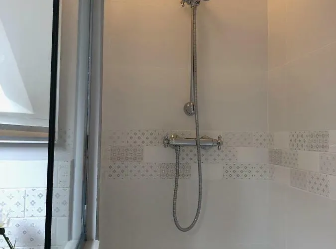 Lucarne Enchantee Honfleur